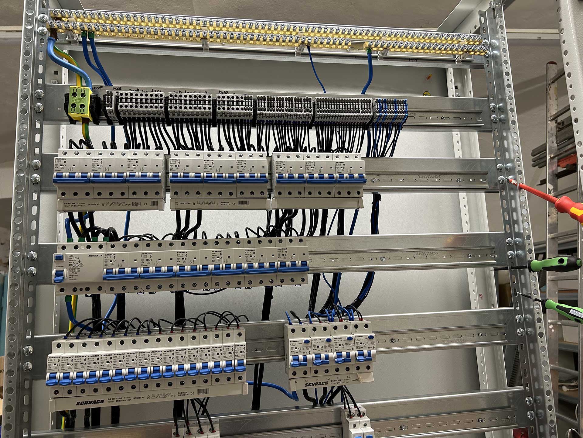 Prochelektro s.r.o. Vratislav Procházka Chrastava Elektroinstalace Liberec Montáže elektro Revize Rozvaděče